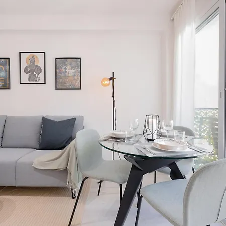 C03 Bright 3 Bdr With Terrace Center Apartment Malaga